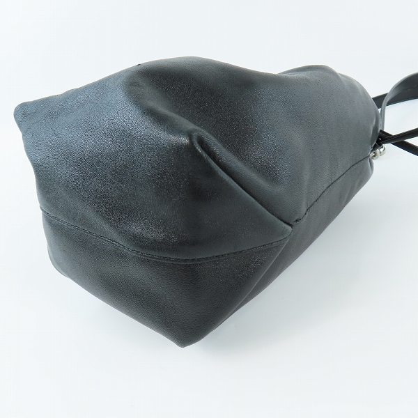 実際に弊社で買取させて頂いたSaint Laurent/サンローラン Teddy Bucket Bag Leather Mini/テディバケットバッグ チェーンショルダー YSL583328 0619の画像 2枚目