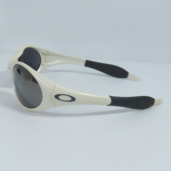 実際に弊社で買取させて頂いたOAKLEY/オークリー EYE JACKET/アイジャケット ホワイトフレーム サングラス/アイウェアの画像 1枚目