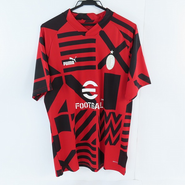 実際に弊社で買取させて頂いた【未使用】PUMA/プーマ ACミラン 22/23 プレマッチ 半袖Tシャツ 767549-06 L