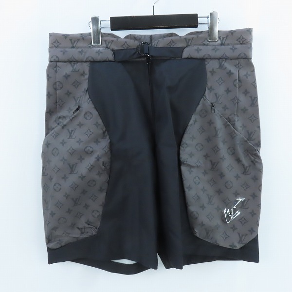 実際に弊社で買取させて頂いた【未使用/JPタグ】LOUIS VUITTON/ルイヴィトン 2054 モノグラム ナイロンパデッドショーツ/ショートパンツ XL