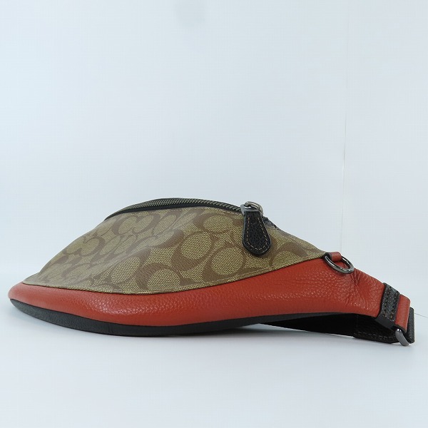 実際に弊社で買取させて頂いたCOACH/コーチ シグネチャー ボディバッグ/ウエストバッグの画像 3枚目