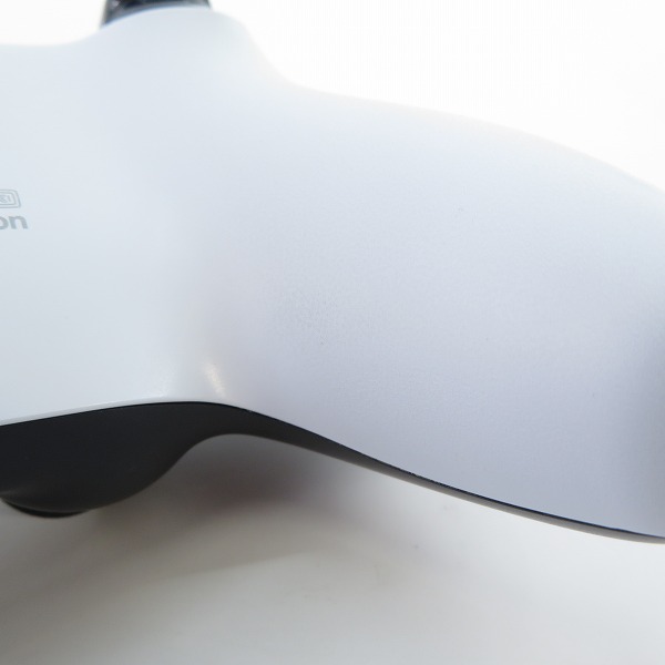 実際に弊社で買取させて頂いたSONY/ソニー Playstation5/PS5/プレイステーション5 DualSense ワイヤレスコントローラー CFI-ZCT1Jの画像 6枚目