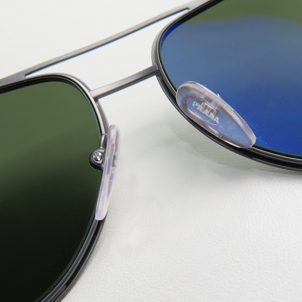 実際に弊社で買取させて頂いたPRADA/プラダ ティアドロップ型 アイウエア/サングラス SPR53Xの画像 3枚目