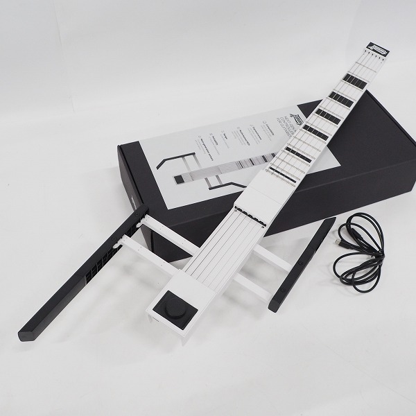 実際に弊社で買取させて頂いたJammy E/ジャミー E JE-001 ギター型MIDI コントローラー【通電確認済】