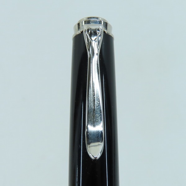 実際に弊社で買取させて頂いたPELIKAN/ペリカン スーべレーン ブラックストライプ キャップ式万年筆 ペン先14C-585 Fの画像 3枚目