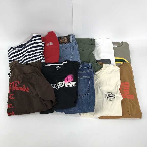 実際に弊社で買取させて頂いた【おまとめ】ノースフェイス/リーバイス/チャンピオン 等 ジップアップジャケット/デニムパンツ/長袖Tシャツ 他