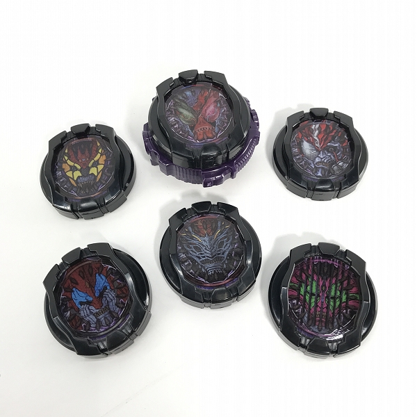 実際に弊社で買取させて頂いた【おまとめ】BANDAI/バンダイ 仮面ライダージオウ DXライドウォッチシリーズ クウガ/アギト/龍騎 等の画像 4枚目