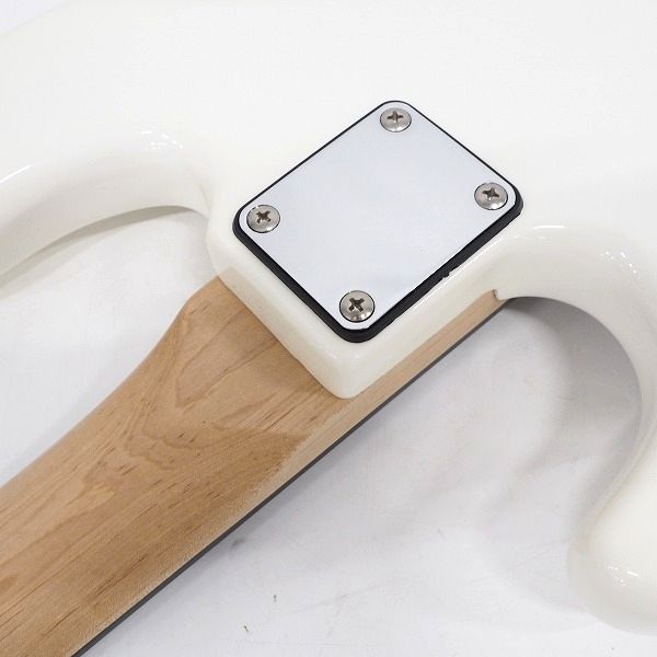 実際に弊社で買取させて頂いた★BUSKER'S/バスカーズ BJB-STD SWH ジャズベース Type 4弦エレキベース ソフトケース付の画像 8枚目