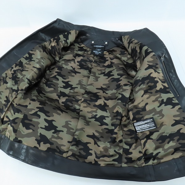 実際に弊社で買取させて頂いたBACKLASH The Line/バックラッシュ ザ ライン ジップアップ ホース レザー シャツ ジャケット シルバー/木製 ハンガー付き T-128/Mの画像 4枚目