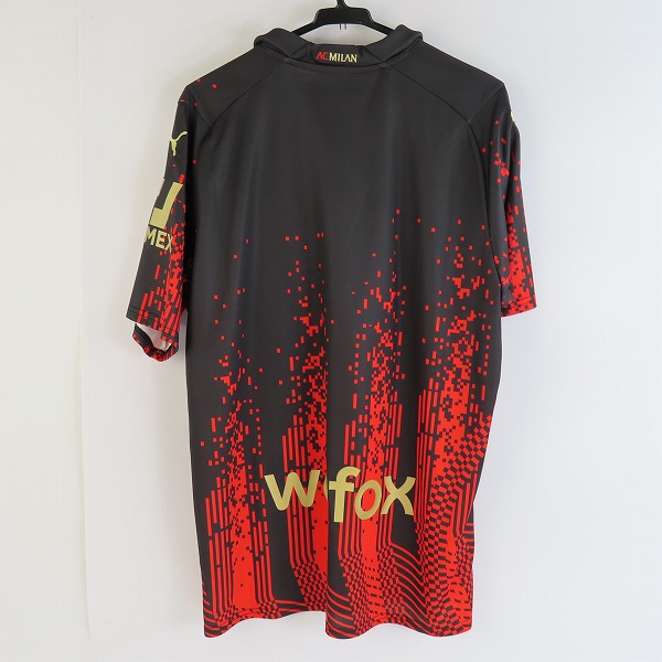 実際に弊社で買取させて頂いた【未使用】PUMA/プーマ ACミラン×KOCHE 22/23 レプリカ シャツ 773362-01/Lの画像 1枚目