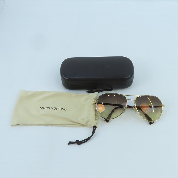 実際に弊社で買取させて頂いたLOUIS VUITTON/ルイヴィトン コンスピラシオン パイロット サングラス アイウェア Z0164U の画像 9枚目