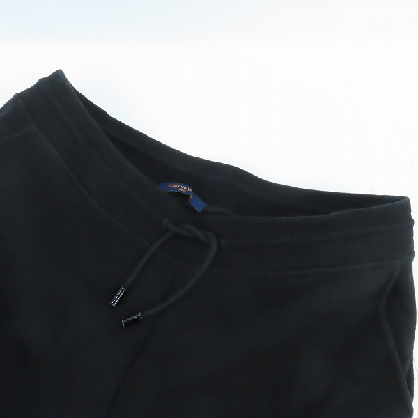 実際に弊社で買取させて頂いた【JPタグ】LOUIS VUITTON/ルイヴィトン 2022 ステープルエディション ショートパンツ スウェットパンツ RM211Q JUJ HJY44W/XLの画像 7枚目