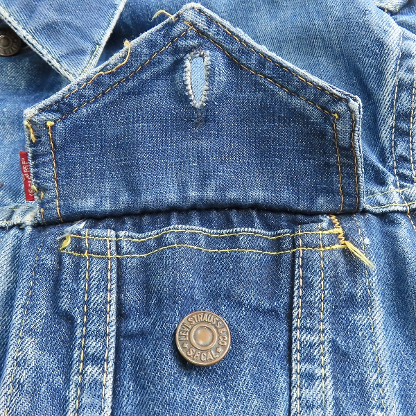 実際に弊社で買取させて頂いたLevi's/リーバイス ビッグE/ボタン裏刻印D デニムジャケット/ジージャンの画像 4枚目