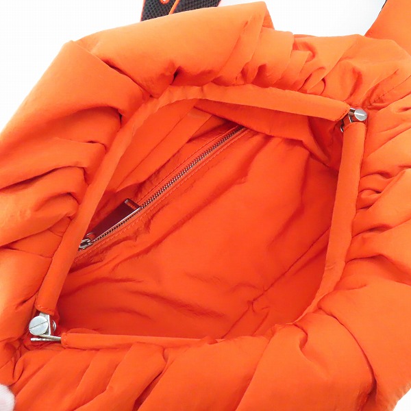 実際に弊社で買取させて頂いた【未使用】BOTTEGA VENETA/ボッテガヴェネタ ザボディポーチ ショルダーバッグ 620954の画像 4枚目