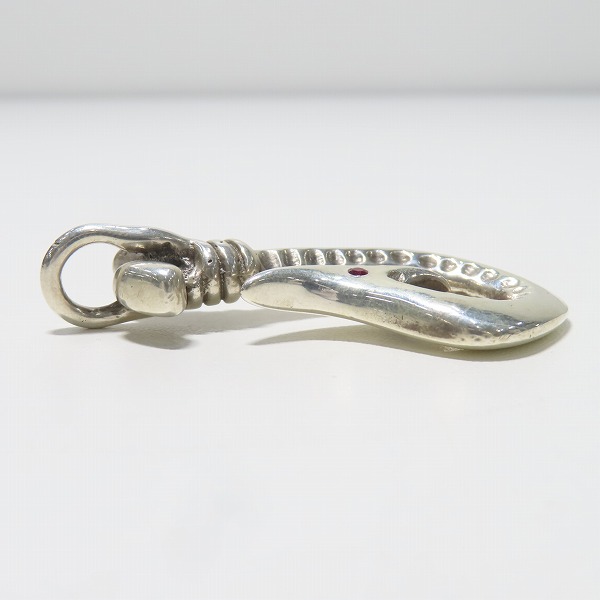 実際に弊社で買取させて頂いたTRAVIS WALKER/トラヴィスワーカー フィッシュフックペンダント w/ストーンの画像 4枚目