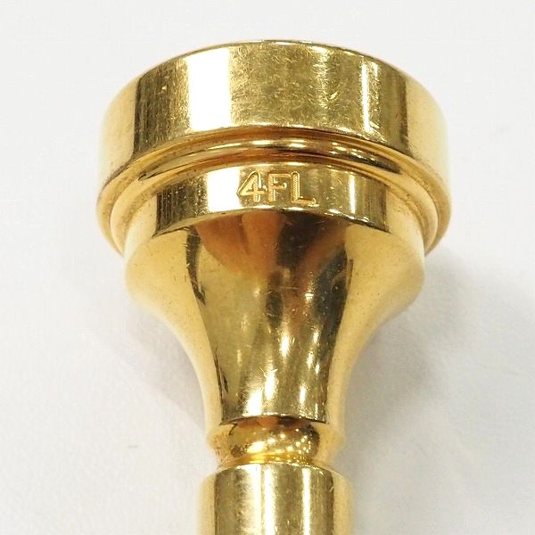 実際に弊社で買取させて頂いたDenis Wick/デニス・ウィック 4FL GP ゴールド フリューゲル ホルン用マウスピースの画像 1枚目