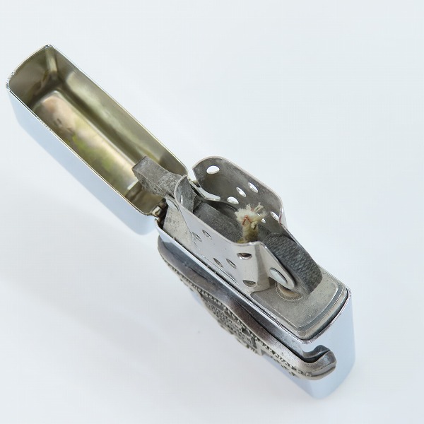 実際に弊社で買取させて頂いたZIPPO/ジッポー HARLEY DAVIDSON/ハーレーダビッドソン 95TH ANNIVERSARY MODEL メタル貼り 1998年製の画像 4枚目