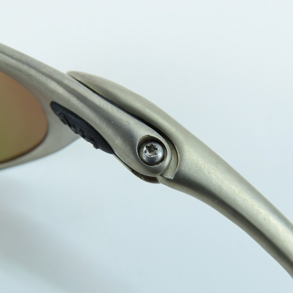 実際に弊社で買取させて頂いたOAKLEY/オークリー ROMEO/ロメオ X-METAL サングラス/アイウェア 04-102の画像 4枚目