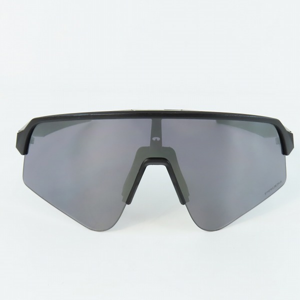 実際に弊社で買取させて頂いたOAKLEY/オークリー SUTRO LITE SWEEP/スートロライトスイープ サングラス/アイウェア OO9465-0339
