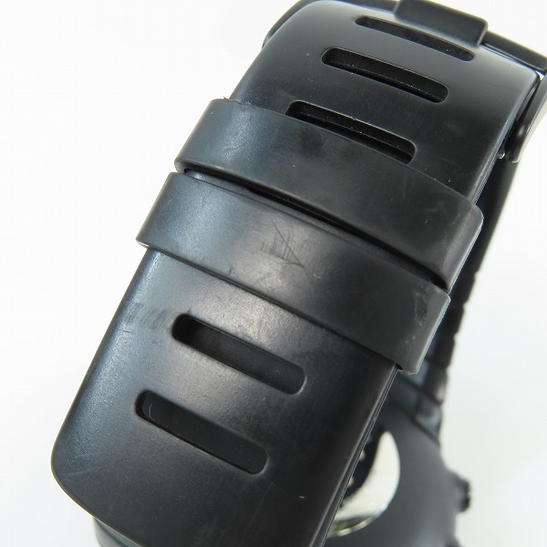 実際に弊社で買取させて頂いたSUUNTO/スント CORE/コア オールブラック 腕時計 SO14279010【動作未確認】の画像 5枚目