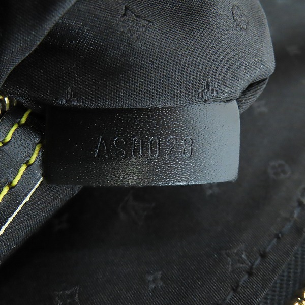 実際に弊社で買取させて頂いたLOUIS VUITTON/ルイヴィトン スハリ ロックイットMM ハンドバッグ ノワール M91875の画像 5枚目