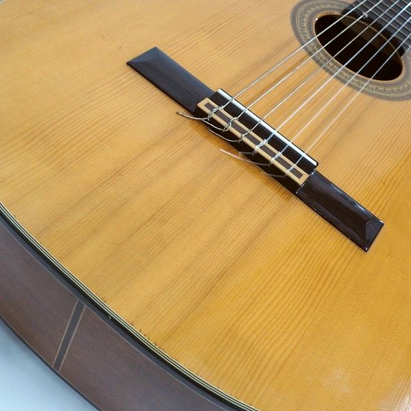 実際に弊社で買取させて頂いた★ZEN-ON/ゼンオン/全音 ZG-250 クラシックギター 日本製 ソフトケース付 の画像 6枚目