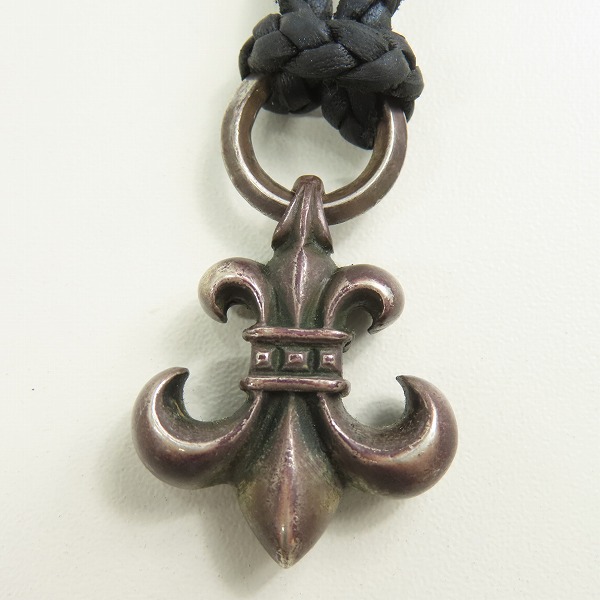 実際に弊社で買取させて頂いたCHROME HEARTS/クロムハーツ BSフレアチャーム w/レザーブレード スクロールボロチップの画像 2枚目