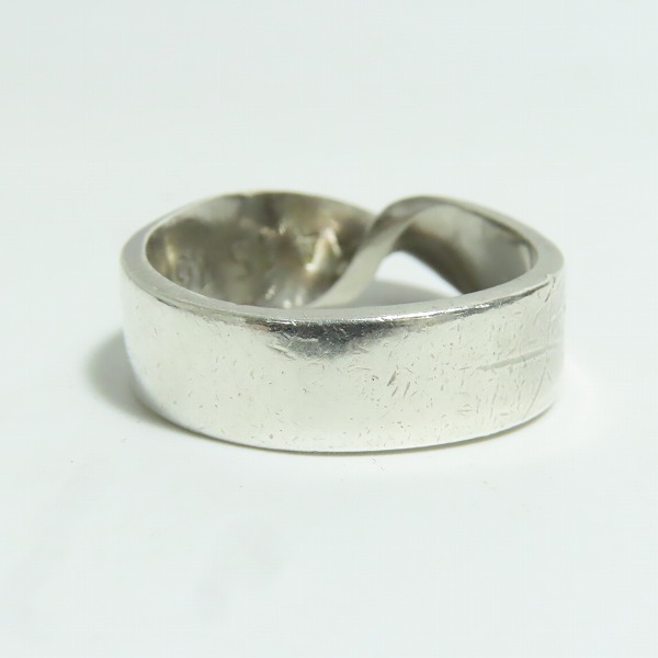 実際に弊社で買取させて頂いたMaison Martin Margiela/メゾンマルタンマルジェラ TWIST RING/ツイストリング ナンバリングロゴ SM1UQ0057/27.5-28号の画像 3枚目