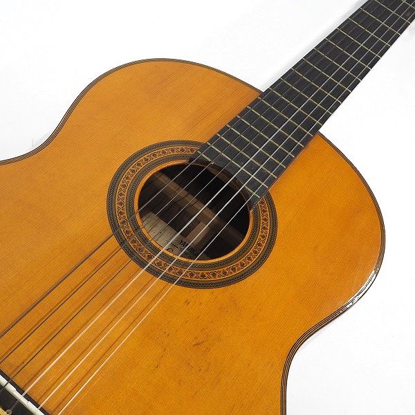 実際に弊社で買取させて頂いた★【難有り】YAMAHA/ヤマハ C-400 クラシックギター/ガットギター 日本製 ハードケース付の画像 5枚目