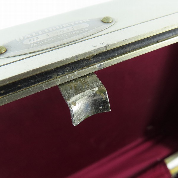 実際に弊社で買取させて頂いたZERO HALLIBURTON/ゼロハリバートン  鍵無しミニアタッシュケース の画像 6枚目