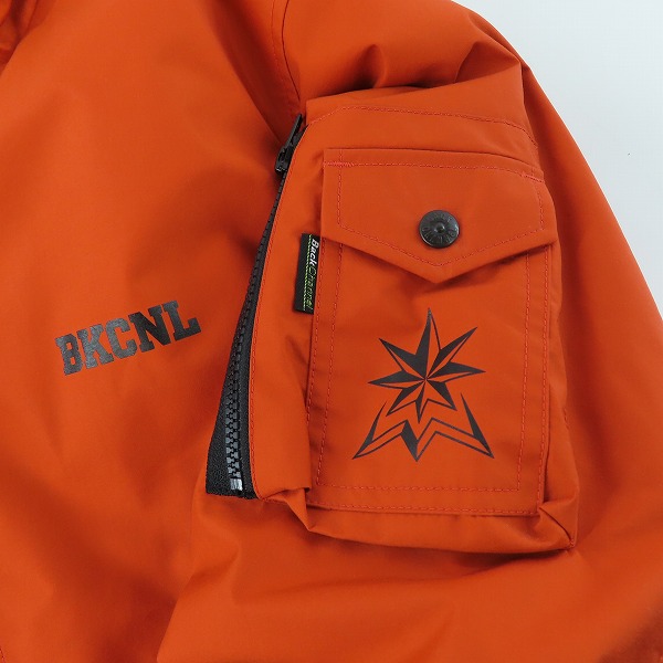 実際に弊社で買取させて頂いたBackChannel/バックチャンネル フードジャケット ロゴプリント 2319055/XLの画像 3枚目