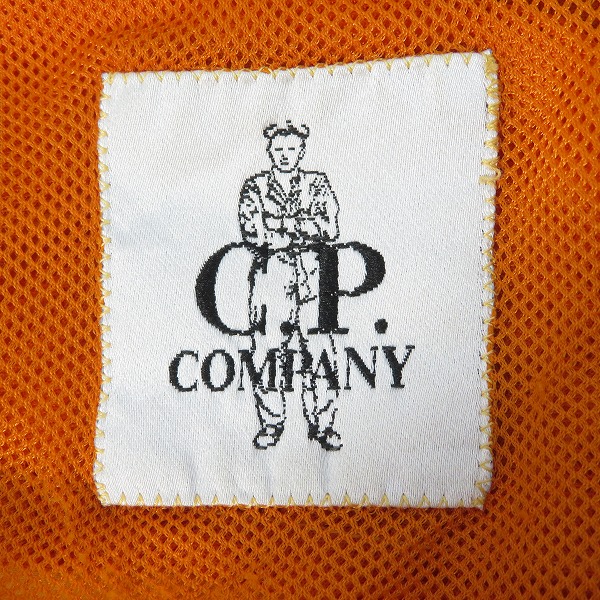 実際に弊社で買取させて頂いたC.P.COMPANY/シーピーカンパニー ジップアップパーカー /50の画像 3枚目