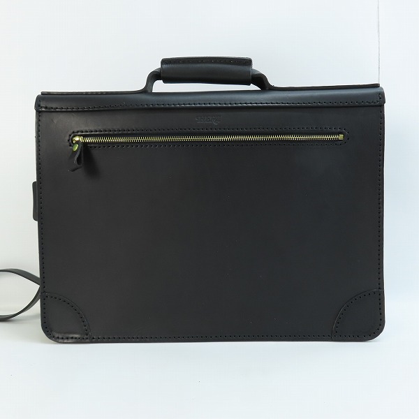 実際に弊社で買取させて頂いたHERZ/ヘルツ シンプルな顔立ちのブリーフケース ブラック BC-1の画像 1枚目