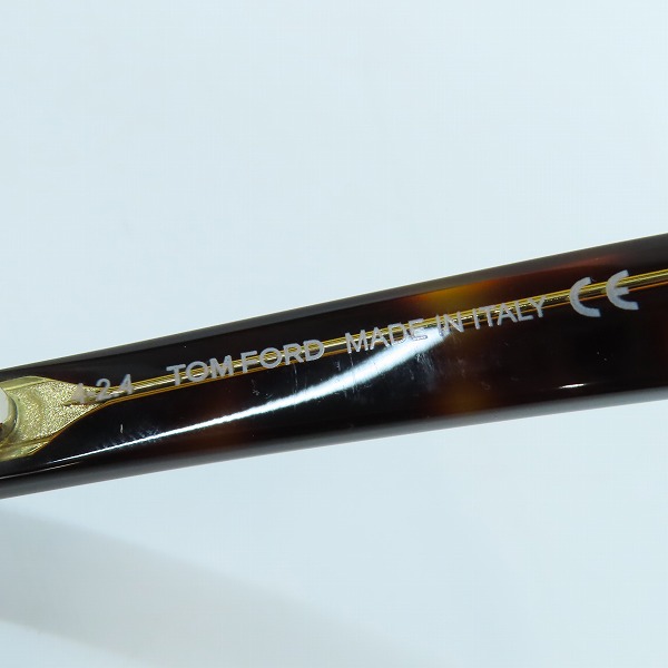 実際に弊社で買取させて頂いたTOM FORD/トムフォード サングラス/アイウェア  TF5146 56B の画像 5枚目