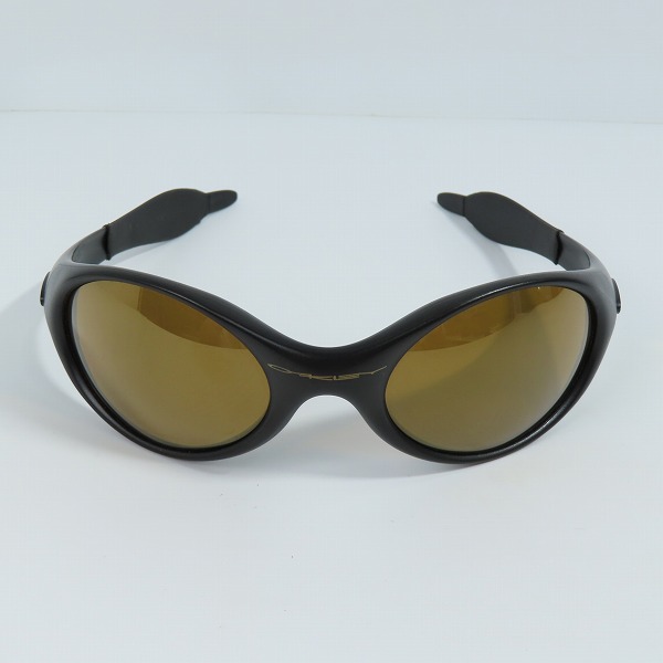 実際に弊社で買取させて頂いたOAKLEY/オークリー TRENCH COAT/トレンチコート ブラックフレーム サングラス/アイウェア