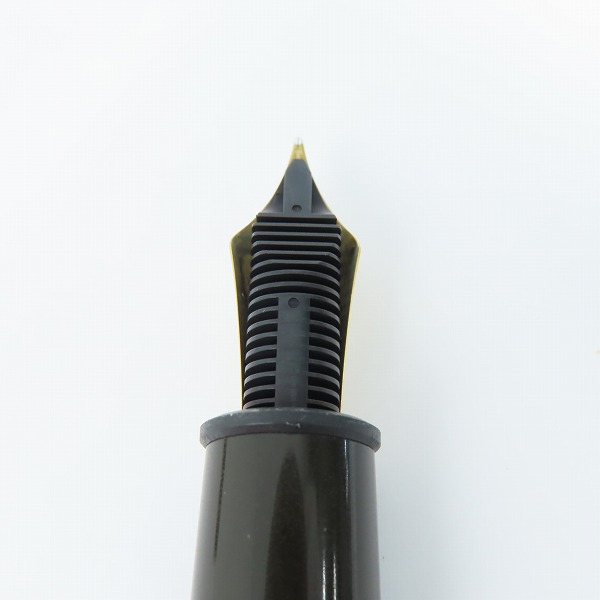 実際に弊社で買取させて頂いた(1)MONTBLANC/モンブラン 作家シリーズ ヘミングウェイ マイスターシュテュック 万年筆ペン先18K-750の画像 3枚目