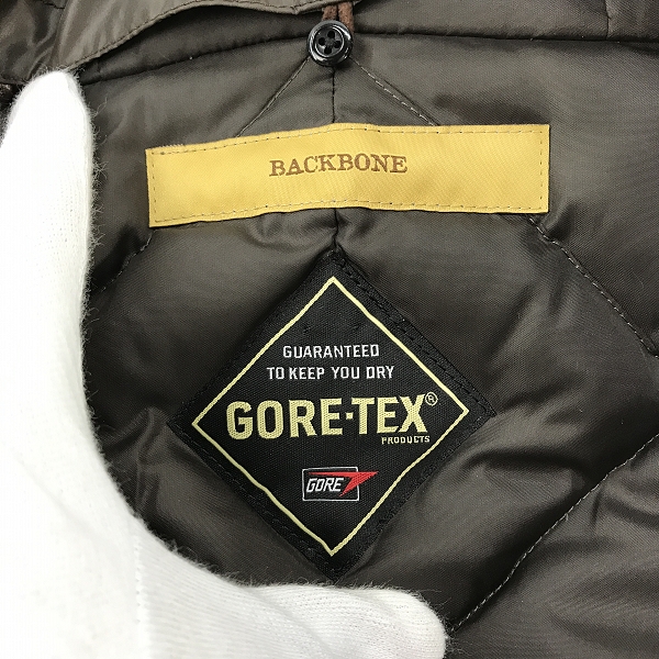 実際に弊社で買取させて頂いたBACKBONE×GORE TEX/バックボーン×ゴアテックス ダウンジャケット ベージュ BB13W-B14/Mの画像 2枚目
