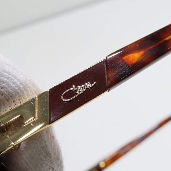 実際に弊社で買取させて頂いたCAZAL/カザール サングラス MOD.6004/7 COL.003の画像 6枚目