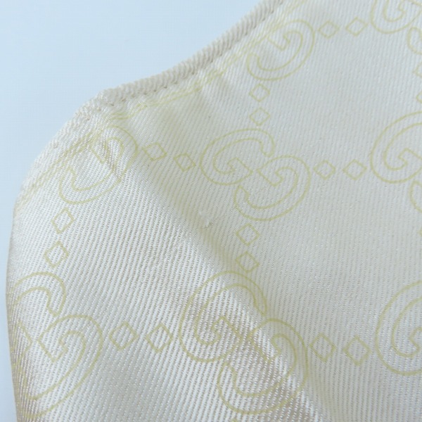 実際に弊社で買取させて頂いたGUCCI/グッチ GGロゴ総柄 シルク100% マフラー/ストールの画像 3枚目