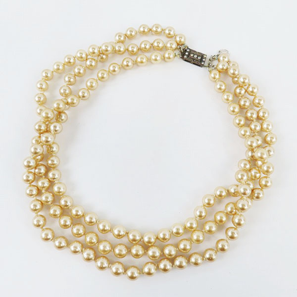 実際に弊社で買取させて頂いたFranklin Mint/フランクリンミント Jackie/ジャッキー 3連パール ネックレス 