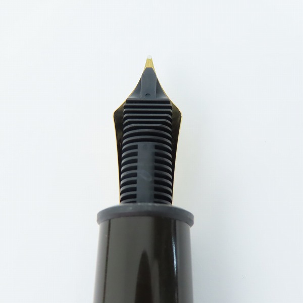 実際に弊社で買取させて頂いた(2)MONTBLANC/モンブラン 作家シリーズ ヘミングウェイ マイスターシュテュック 万年筆ペン先18K-750の画像 3枚目