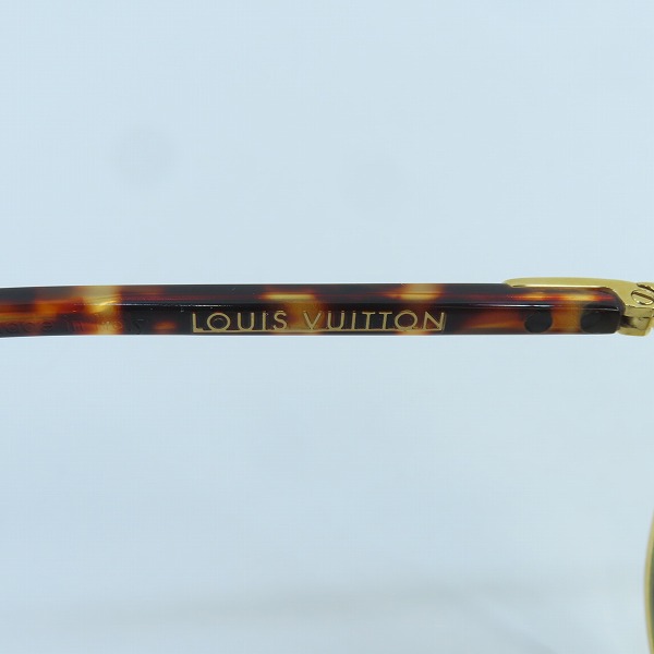 実際に弊社で買取させて頂いたLOUIS VUITTON/ルイヴィトン コンスピラシオン パイロット サングラス アイウェア Z0164U の画像 3枚目