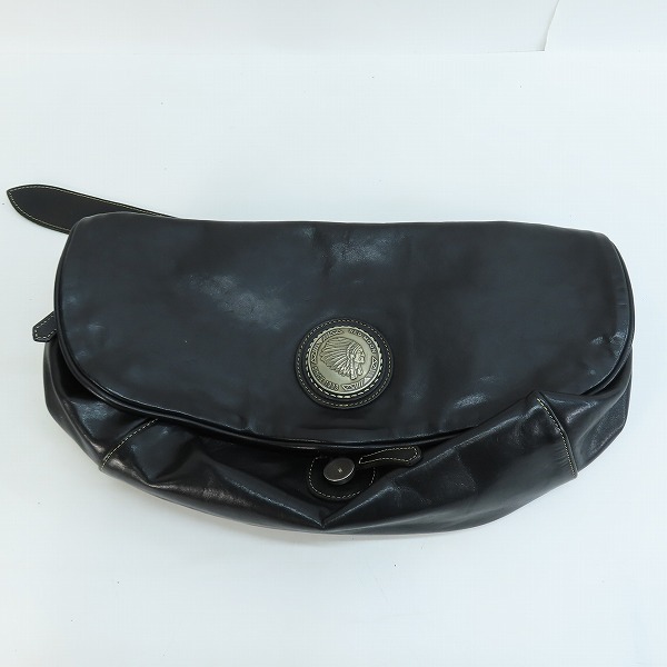 実際に弊社で買取させて頂いたREDMOON/レッドムーン ネイティブハーツ デカコンチョショルダーバッグ