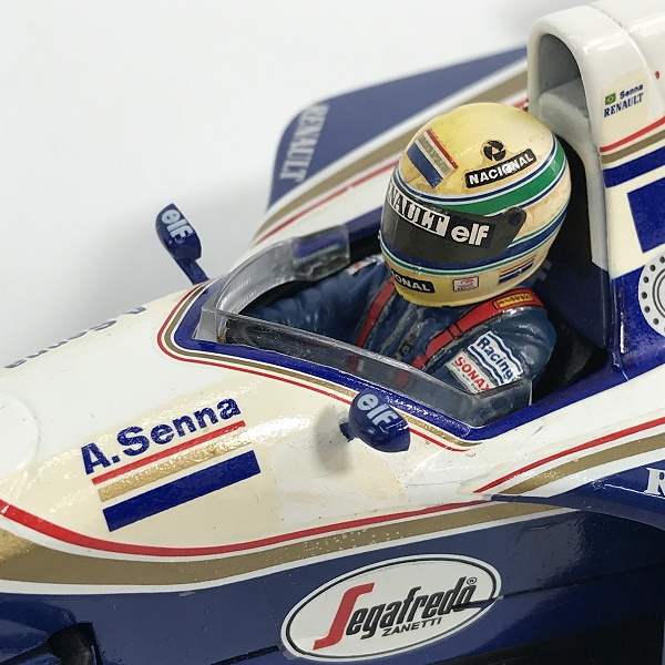 実際に弊社で買取させて頂いたミニチャンプス Ayrton Senna RACING CAR COLLECTION アイルトン・セナ Williams FW 16 Renault/ルノー 1/18 ミニカーの画像 6枚目