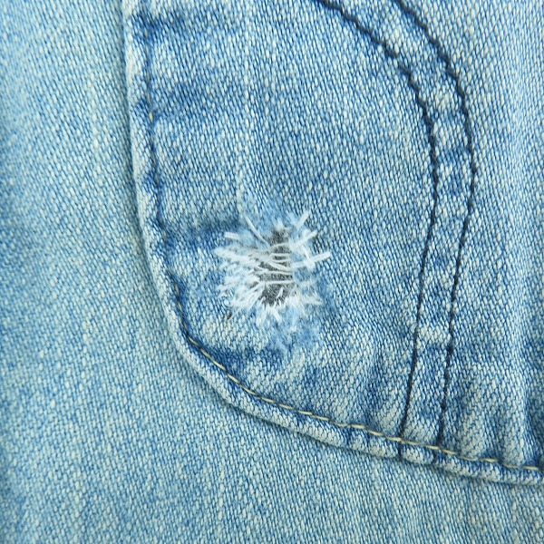 実際に弊社で買取させて頂いたBLUE BLUE/ブルーブルー ダメージ加工 長袖デニムシャツ 2点セットの画像 4枚目