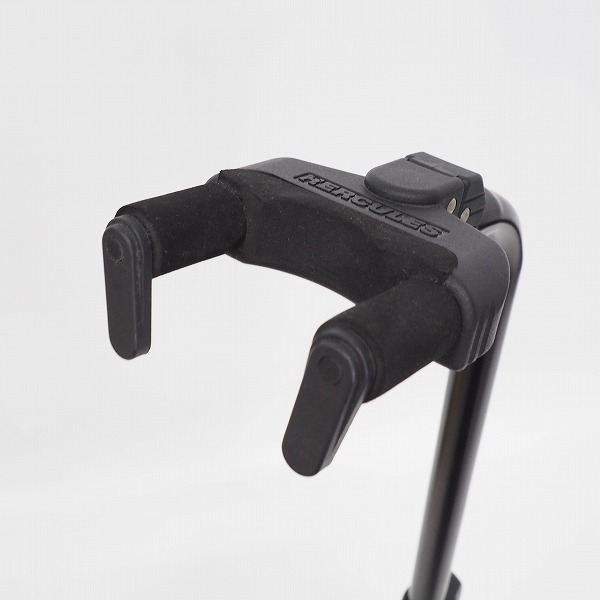 実際に弊社で買取させて頂いたHERCULES/ハーキュレス GS412B 1本用 吊り下げ式 ギタースタンドの画像 1枚目