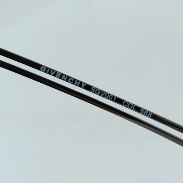実際に弊社で買取させて頂いたGIVENCHY/ジバンシィ サングラス SGV001 568の画像 5枚目