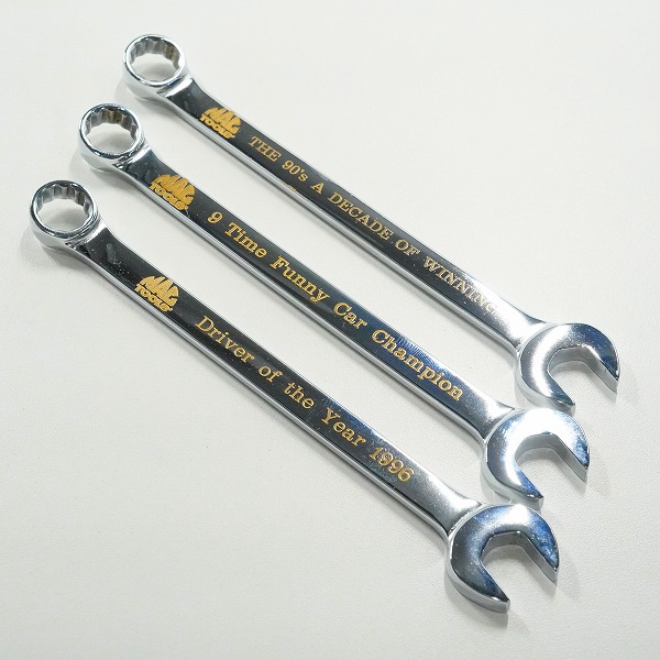 実際に弊社で買取させて頂いたMac Tools/マックツールズ John Force Racing Limited Edition 2000 Campionship Set コンビネーションレンチ セットの画像 3枚目