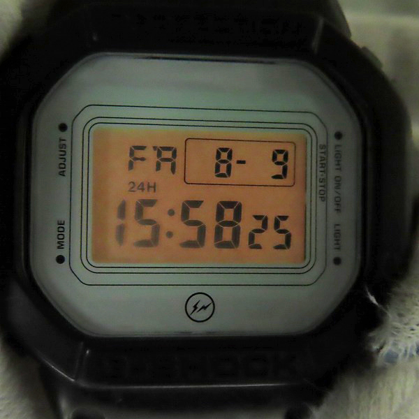 実際に弊社で買取させて頂いたG-SHOCK/Gショック UCS×Fragment DESIGN UCS 10th ANNIVERSARY DW-5600VTの画像 4枚目