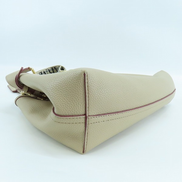 実際に弊社で買取させて頂いたEMPORIO ARMANI/エンポリオアルマーニ 2WAY レザー ショルダー バッグの画像 2枚目